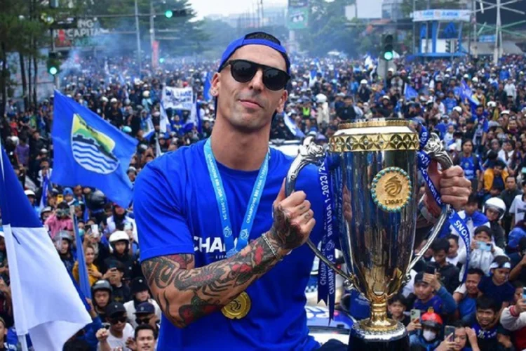 Alberto Rodriguez ke Persib Tinggal Menunggu Resmi, Adam Alis Beri Kode CLBK