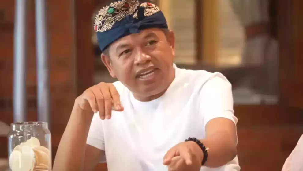 Polemik Jembatan Cirahong: Dedi Mulyadi vs Kades Margaluyu