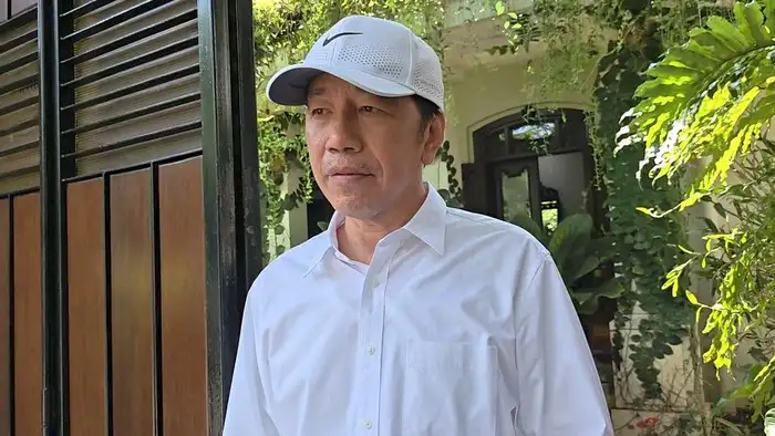 Respons Jokowi ke JK: Saya Hanya Orang Kampung Bukan Siapa Siapa