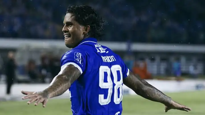 Skor Persib vs Bali United 12 April: Menang 3-2 Dengan 10 Pemain