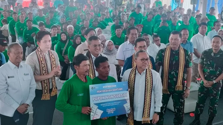 Aturan Dipangkas, Pupuk Mudah: Zulhas Ungkap Lonjakan Produksi